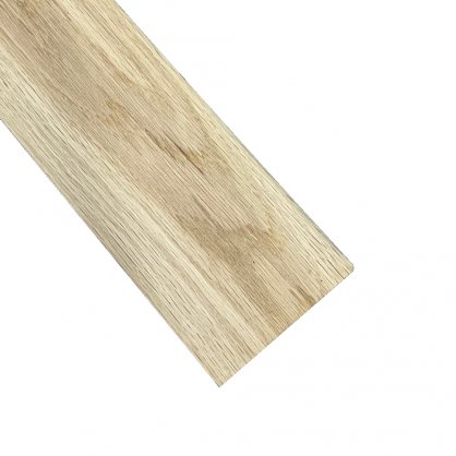 Plinthe en chne massif bord arrondi 100x10 mm L. 2,40 m