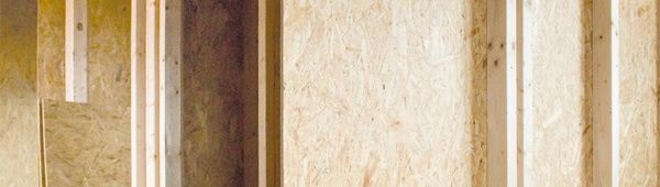 Panneaux OSB3 en stock chez Idea Bois avec différentes épaisseurs