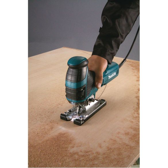 Scie sauteuse 720W - Coupe à 90° H de coupe maxi 135 mm + coffret MAKPAC | MAKITA 4351FCTJ