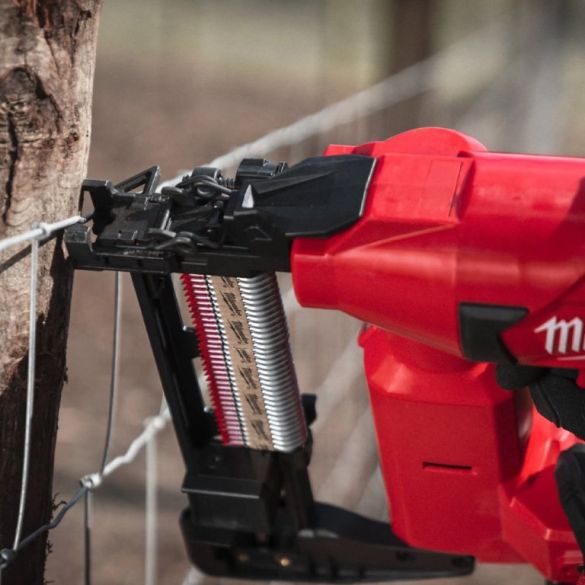 Agrafeuse pour clôture 18V Fuel M18 FFUS-0C 40 à 50 mm (machine nue) | MILWAUKEE 4933479834