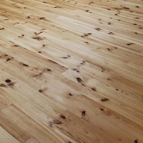 Parquet pin massif à clouer 200x20 cm - Choix noueux