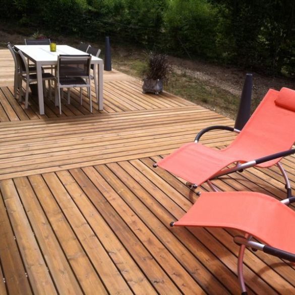 Lame terrasse en pin du nord huilé Cl4 5400x120x28 mm - Profil bombé rainuré - PROLIN 