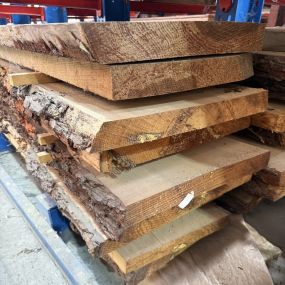 Plot en pin 82 mm L. 4,50 m - Menuiserie fine - bois séché selon la norme Nimp15
