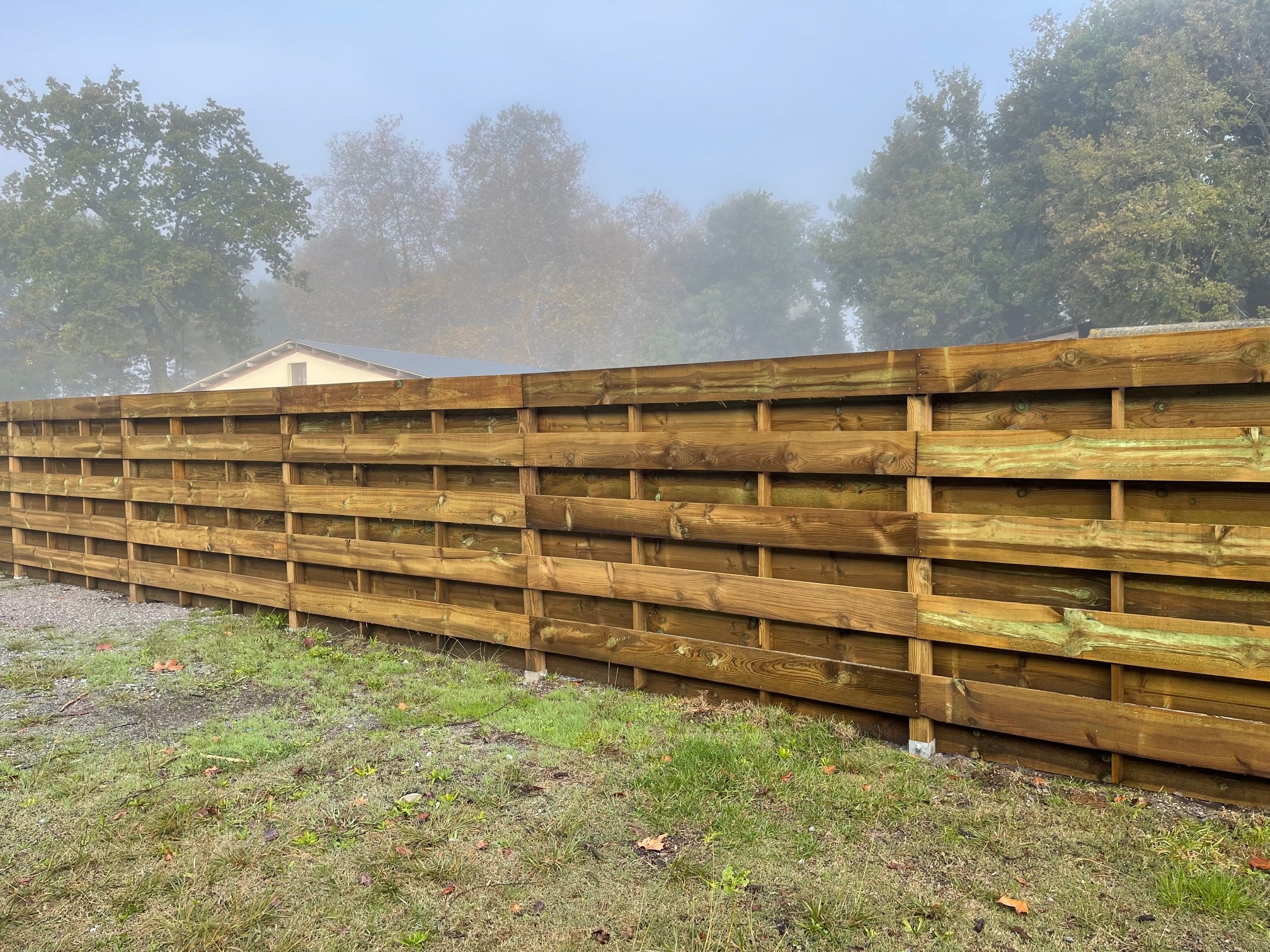 Quelles règles pour construire une clôture en bois ? – Idéa Bois Nicolas