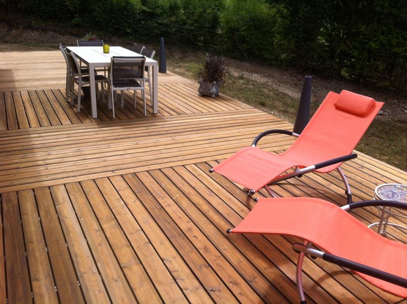 lame-terrasse-rainur-e-l-3-90-m-120x28-mm-en-pin-du-nord-cl-4-prolin